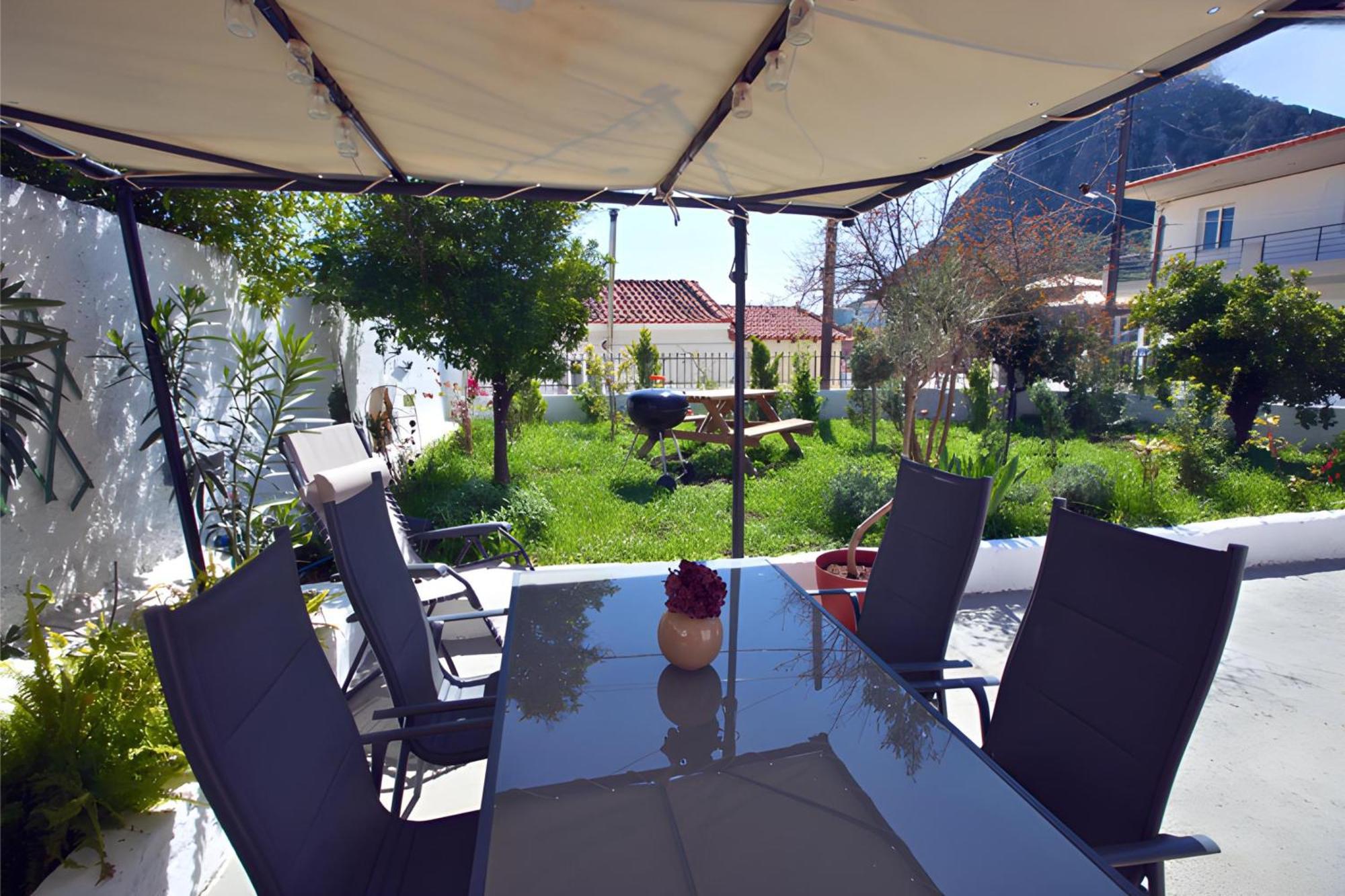 Nafplio Cottage-grandma's Yard